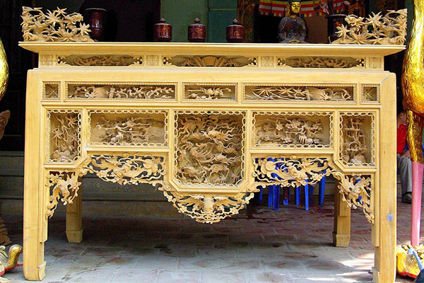 Những mẫu bàn thờ đẹp được ưa chuộng nhất của làng nghề Sơn Đồng